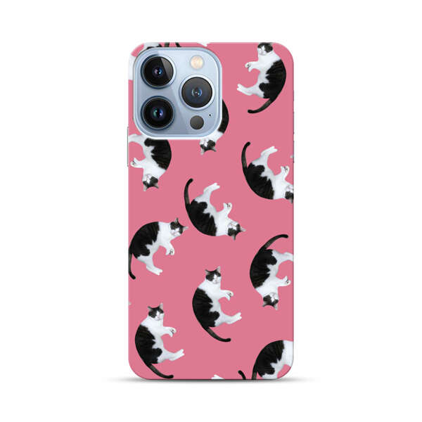 Black and White Cats Pattern on Pink Background iPhone 13 Pro Hard Case