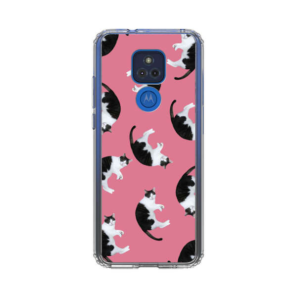 Black and White Cats Pattern on Pink Background Motorola Moto G Play (2021) Case