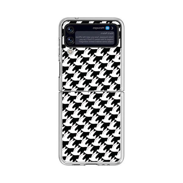 Classic Black and White Houndstooth Pattern Samsung Galaxy Z Flip 4 Case